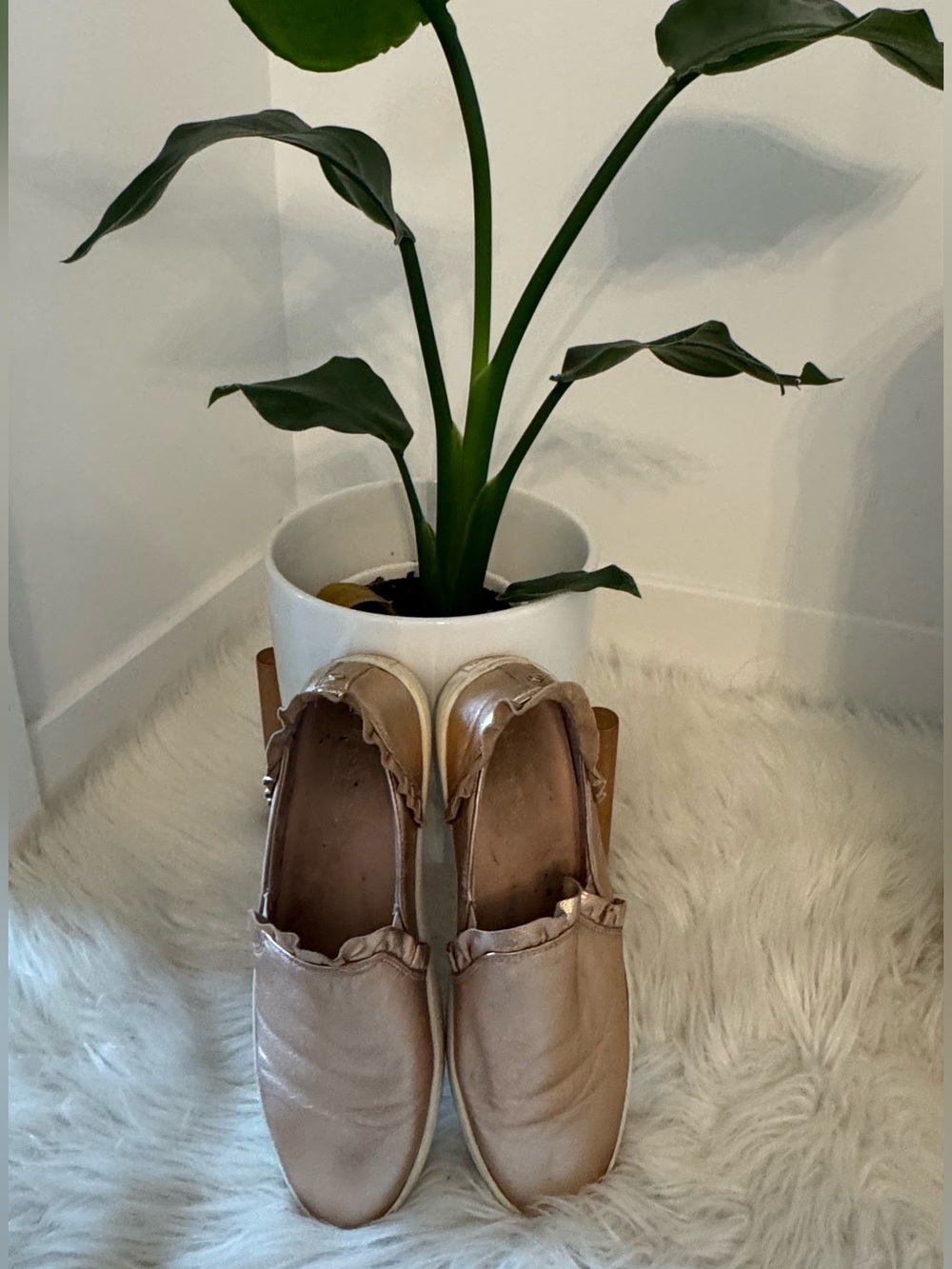 Kate Spade rose gold Metallic shoes with Ruffle Trim